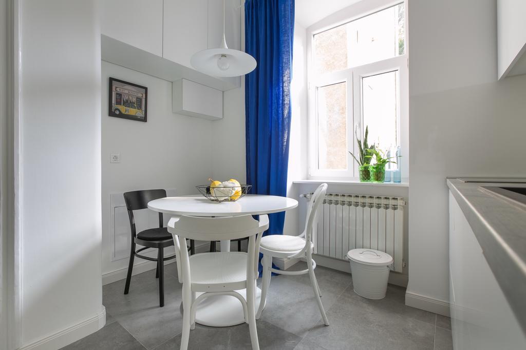 Montevideo Apartment ซาเกร็บ ภายนอก รูปภาพ