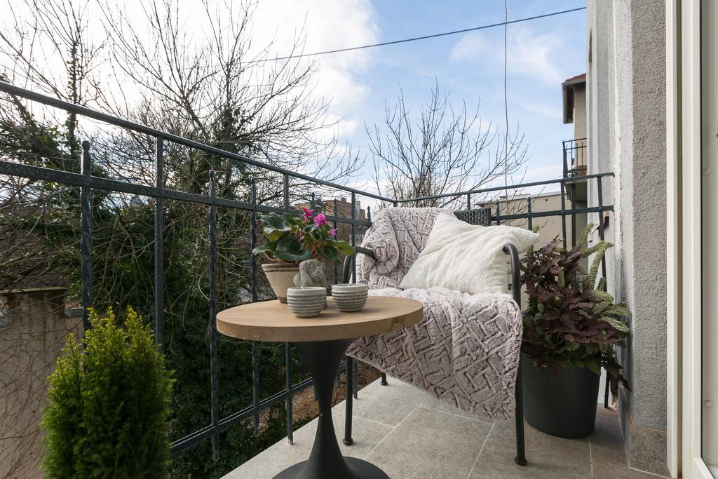 Montevideo Apartment ซาเกร็บ ภายนอก รูปภาพ