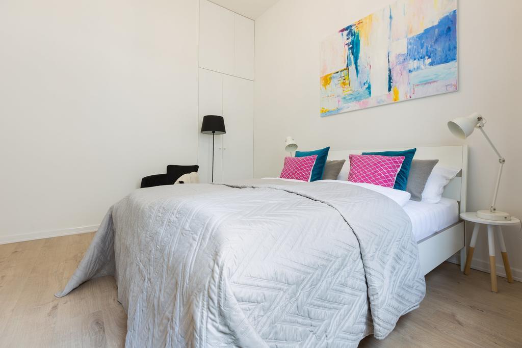 Montevideo Apartment ซาเกร็บ ภายนอก รูปภาพ